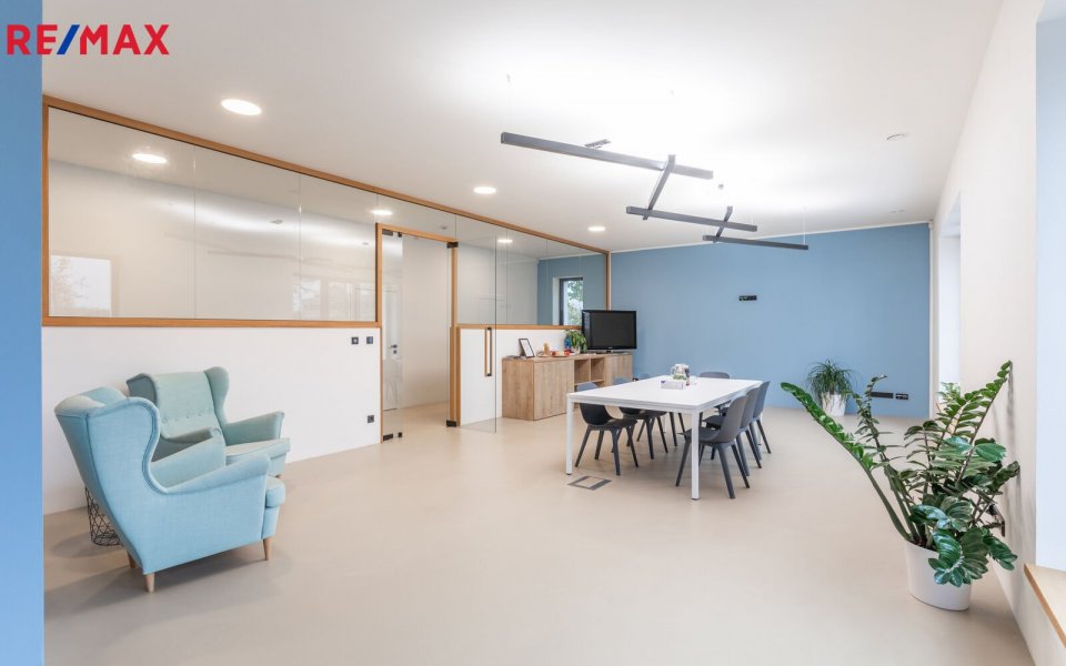 Pronájem kancelářských prostor 24 m², Milovice