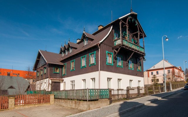 Dům v Šenově, který dříve sloužil k ubytování sklářských obchodníků
