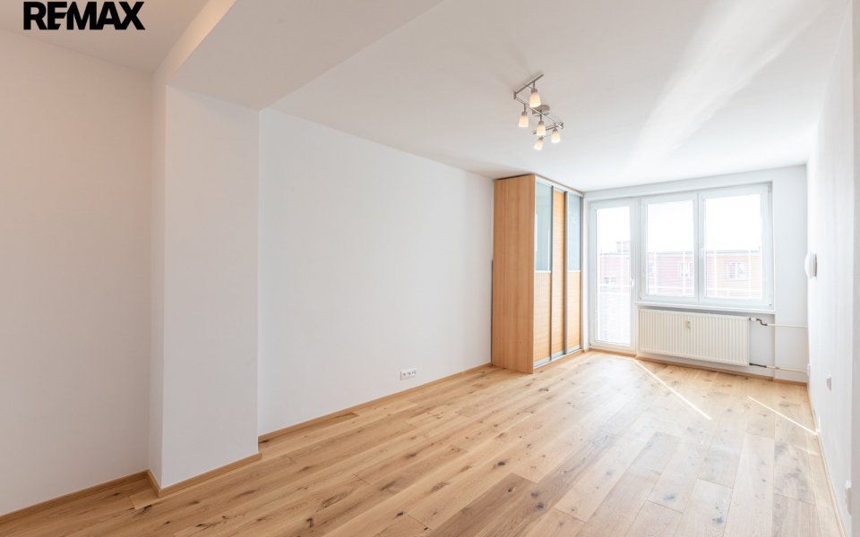 Pronájem bytu 2+1 v osobním vlastnictví 53 m², Praha 9 - Hloubětín